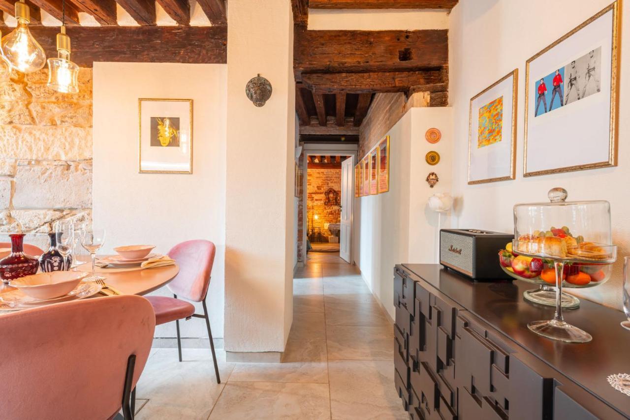 Casa Manina Sul Ponte - Your Private Canal View Венеція Екстер'єр фото